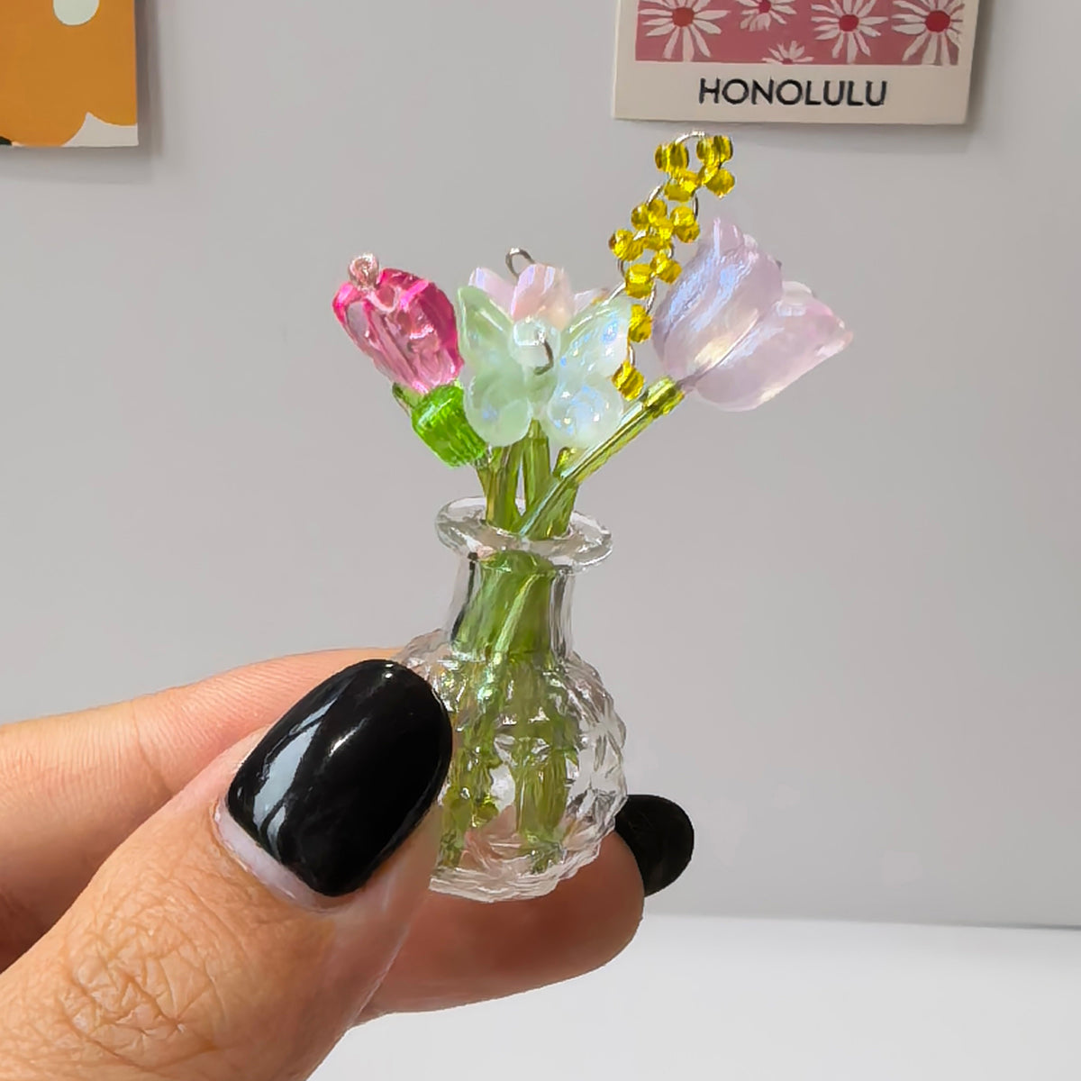 Handmade Beaded Flower Bouquet Vase Magnet