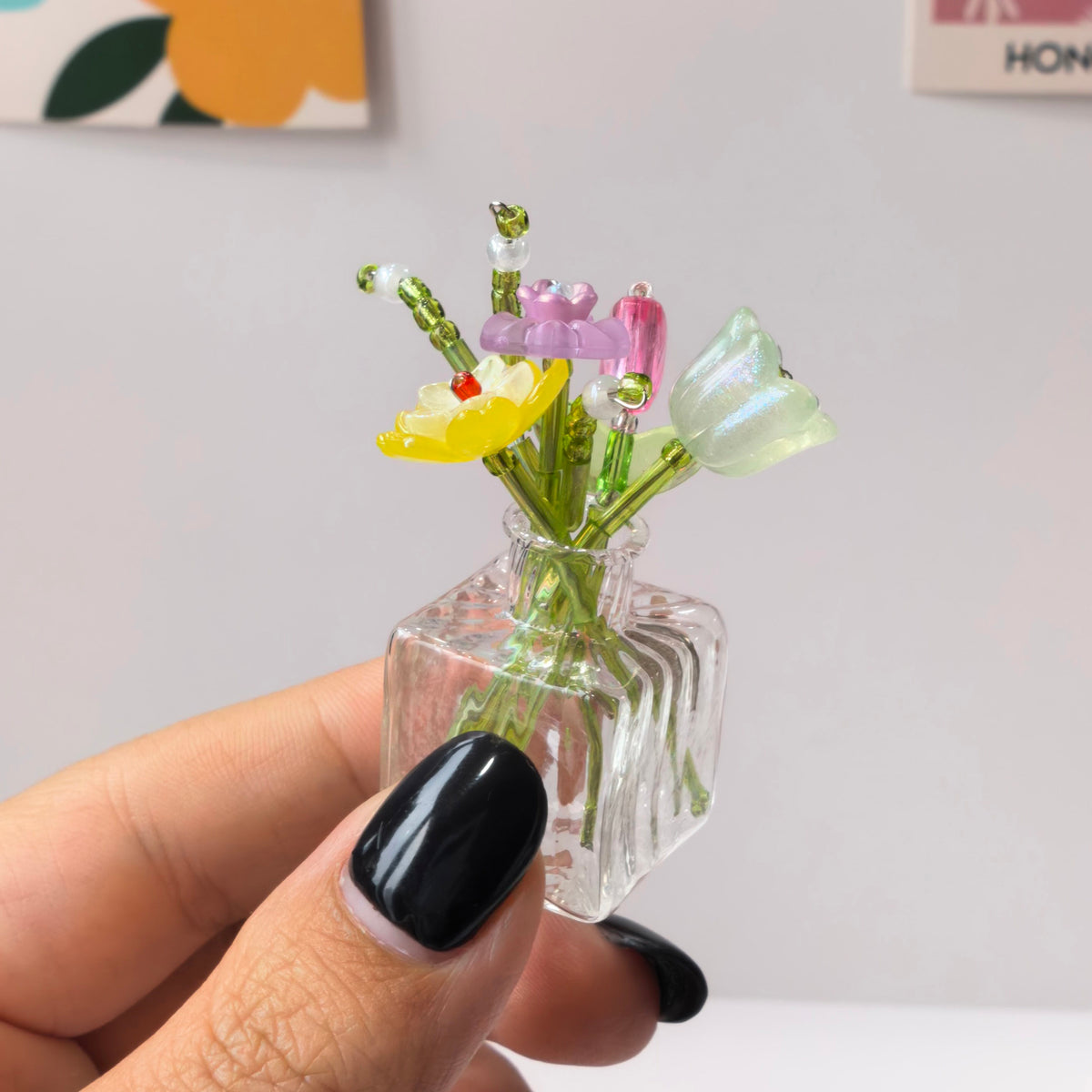 Handmade Beaded Flower Bouquet Vase Magnet